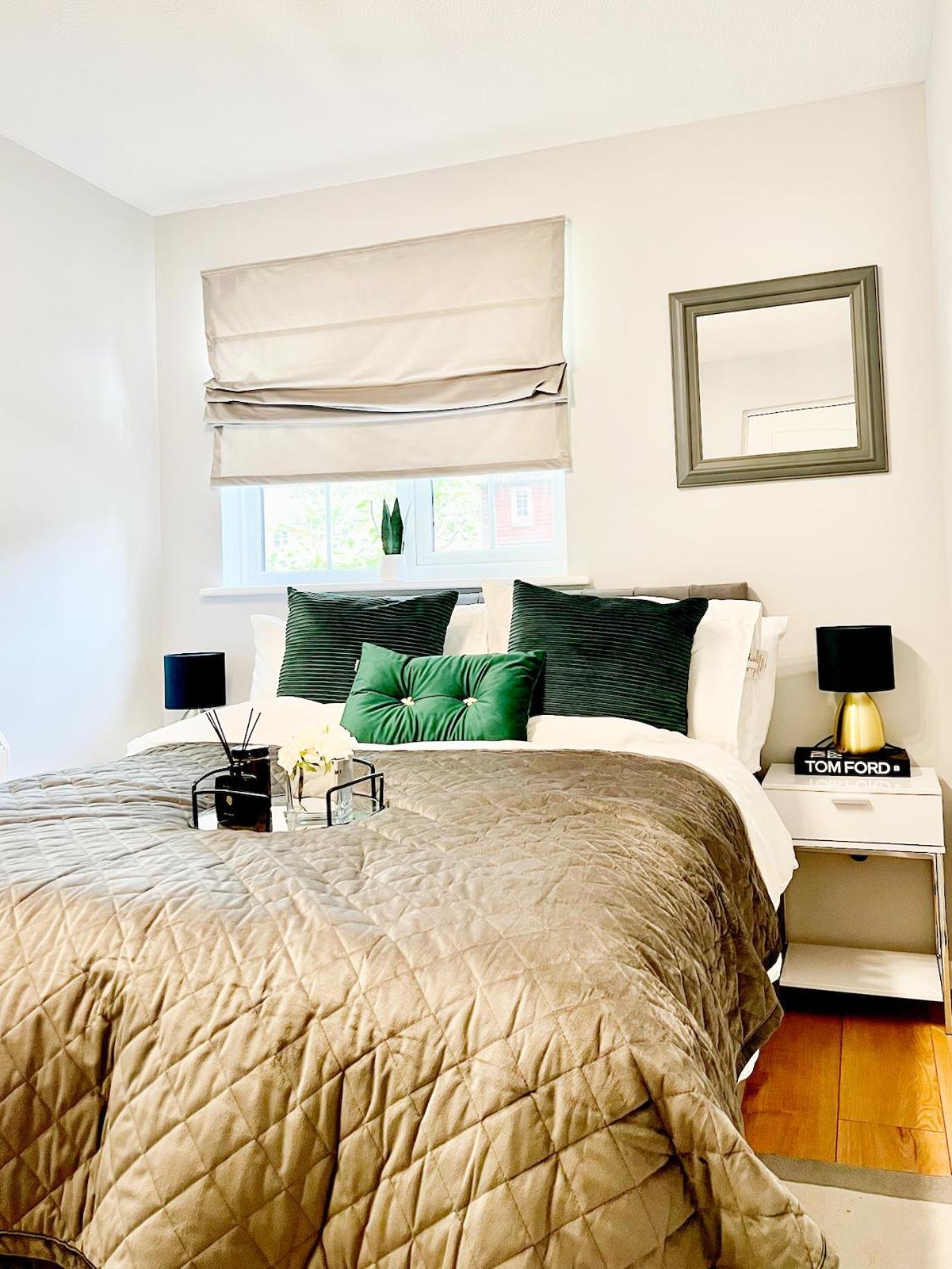 Beautiful Apartment In Beckton With Private Entrance And Garden Londra Dış mekan fotoğraf