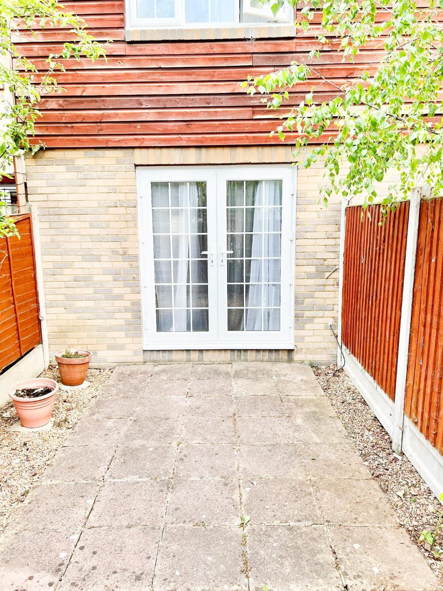 Beautiful Apartment In Beckton With Private Entrance And Garden Londra Dış mekan fotoğraf
